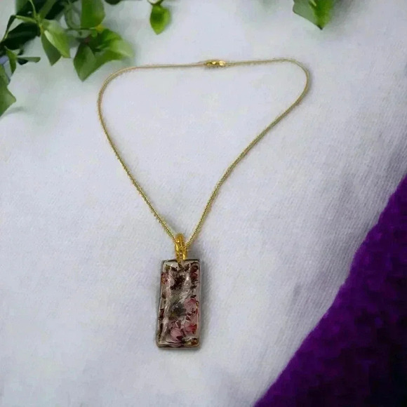 Dried Flowers Peach Blossom Resin Dog Tags Statement Neckace Gold Plated chain - Picture 5 of 6